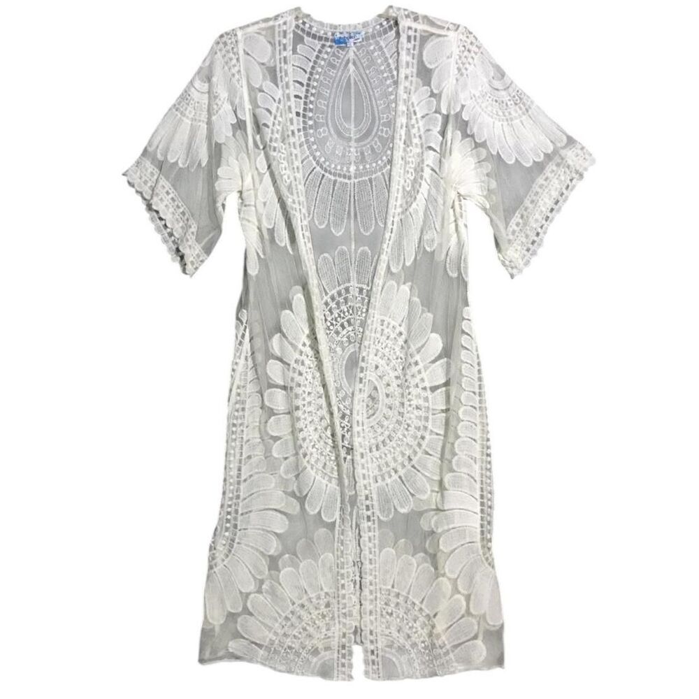 Rebellious-fashion Women's White and Cream Top - Picture 3 of 6